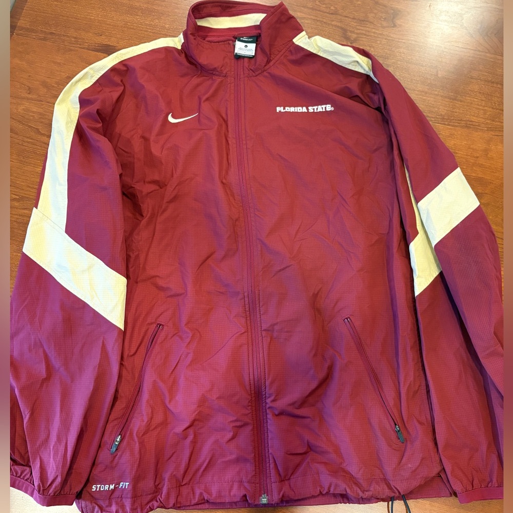 Nike Burgundy and Gold/Beige Florida State FSU Large Men’s Storm-Fit Jacket